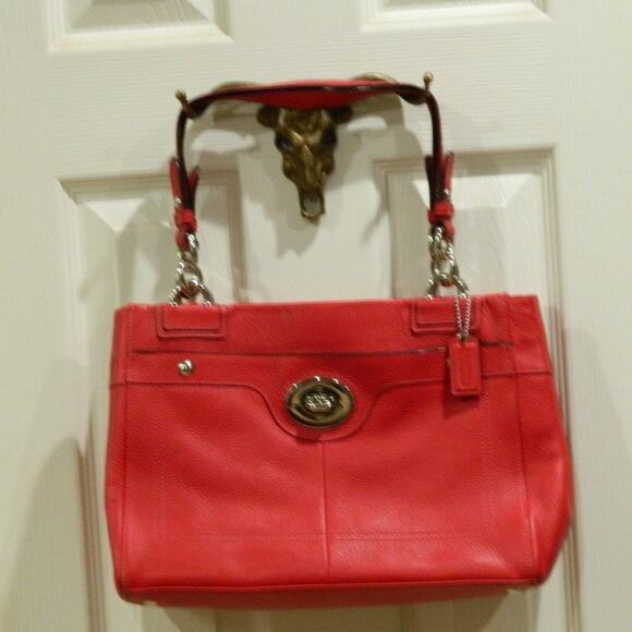 Coach Penelope Satchel Red Pebbled Leather Turn lock Closure - Picture 1 of 5
